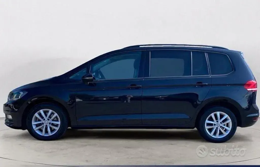 Usata VW Touran Comfortline 116 CV (85 kW) 2017 Nero Monovolume