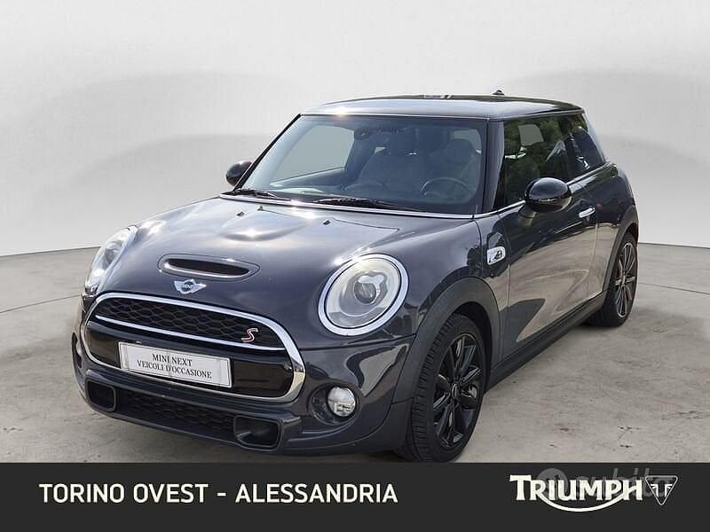 Grigio Usata 2018 Mini Cooper SD Business Due volumi | 19.300 € (Buon prezzo) - Immagine 1/4