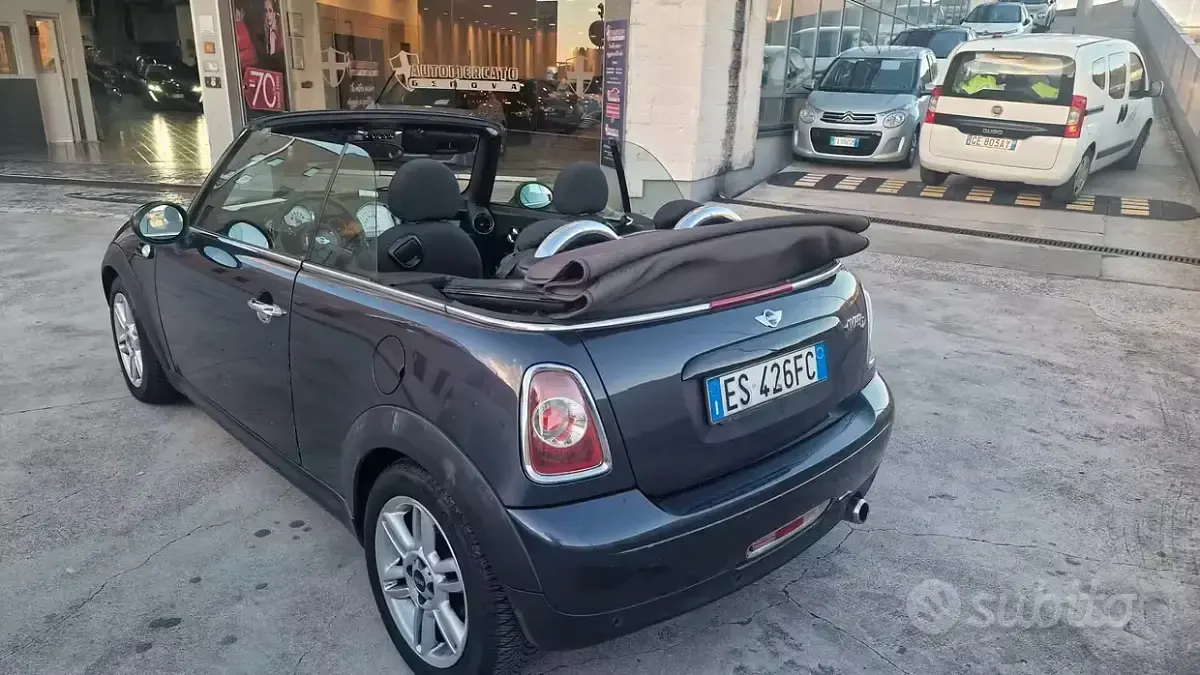 Usata Mini Cooper D Cabriolet 112 CV (82 kW) 2013 Blu Cabrio