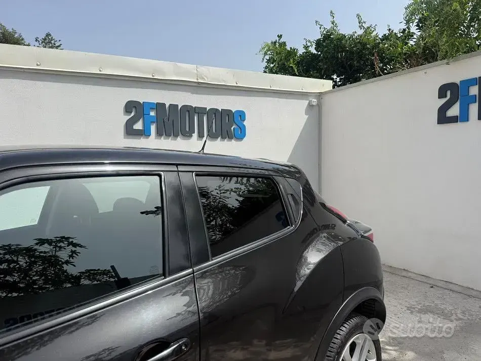 Usata Nissan Juke Acenta 110 CV (80 kW) 2015 Nero SUV