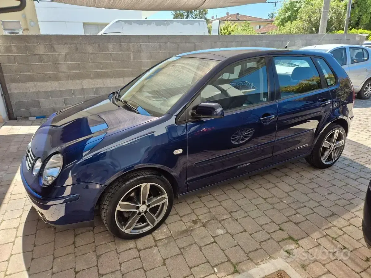 Usata VW Polo 48 CV (35 kW) 2004 Blu Utilitaria
