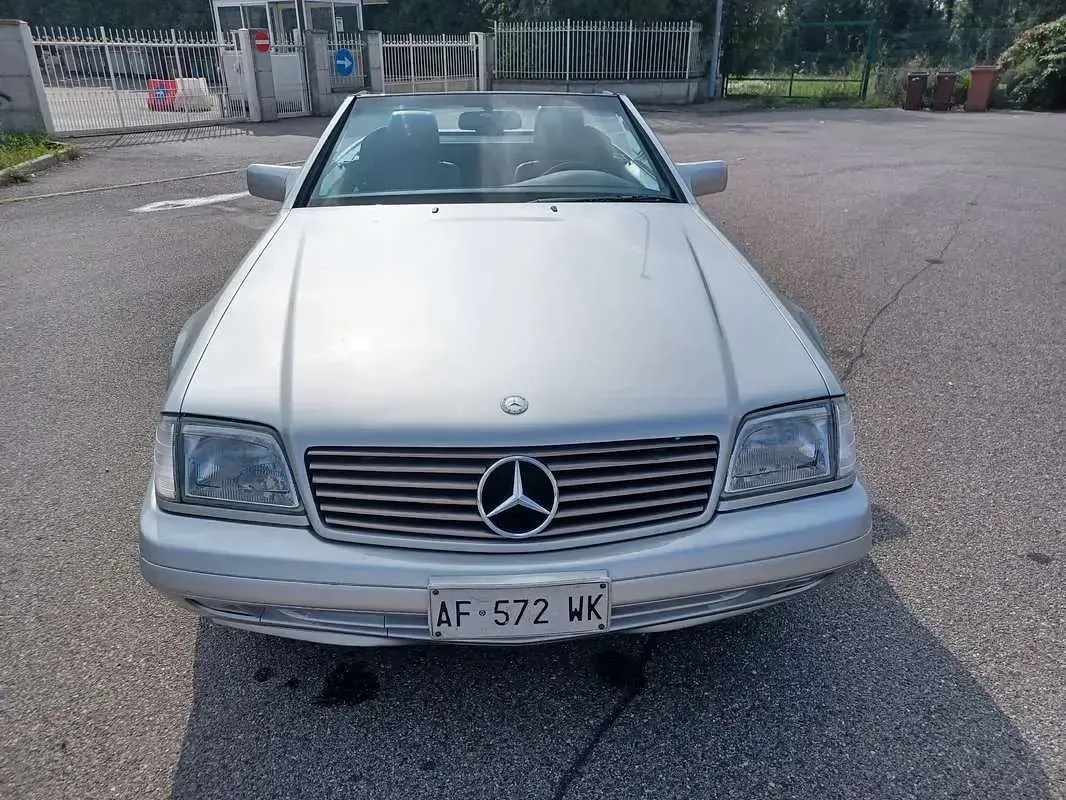 Usata Mercedes SL320 231 CV (169 kW) 1995 Argento Cabrio