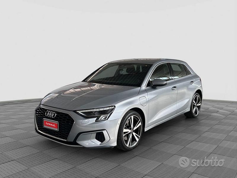 Usata Audi A3 e-tron Business 2021 Grigio Utilitaria
