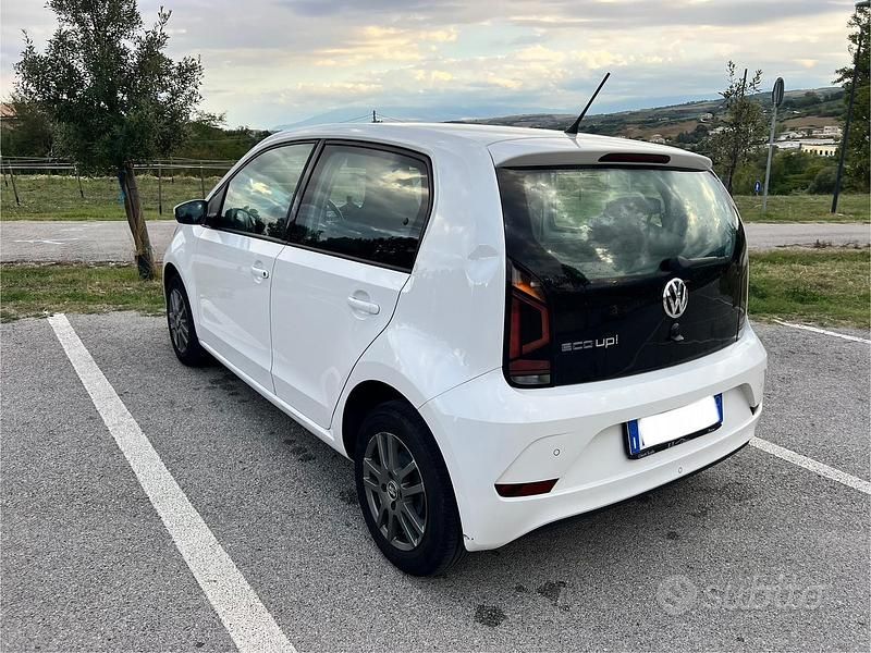 Usata VW up! move up! 68 CV (50 kW) 2018 Utilitaria