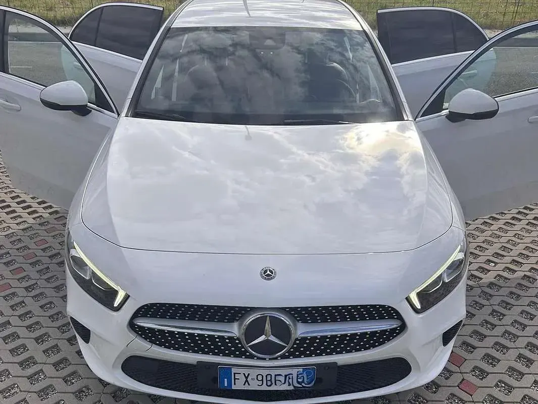 Usata Mercedes 180 116 CV (85 kW) 2018 Bianco Berlina