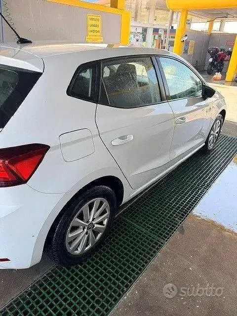 Usata Seat Ibiza 80 CV (58 kW) 2018 Bianco Utilitaria