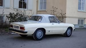 Usata Alfa Romeo Spider Veloce 132 CV (97 kW) 1977 Beige Cabrio