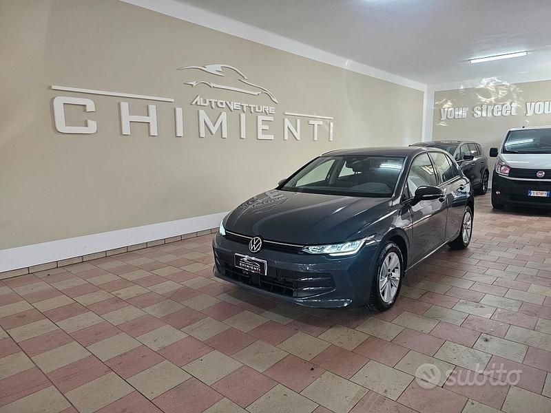 Usata VW Golf VIII Edition 116 CV (85 kW) 2025 Grigio Berlina