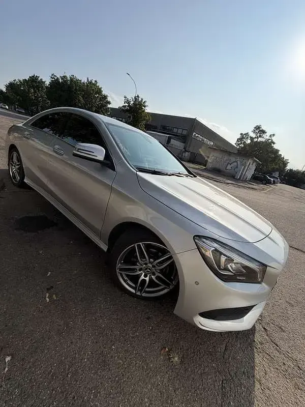 Usata Mercedes CLA200 Premium 136 CV (100 kW) 2018 Coupé