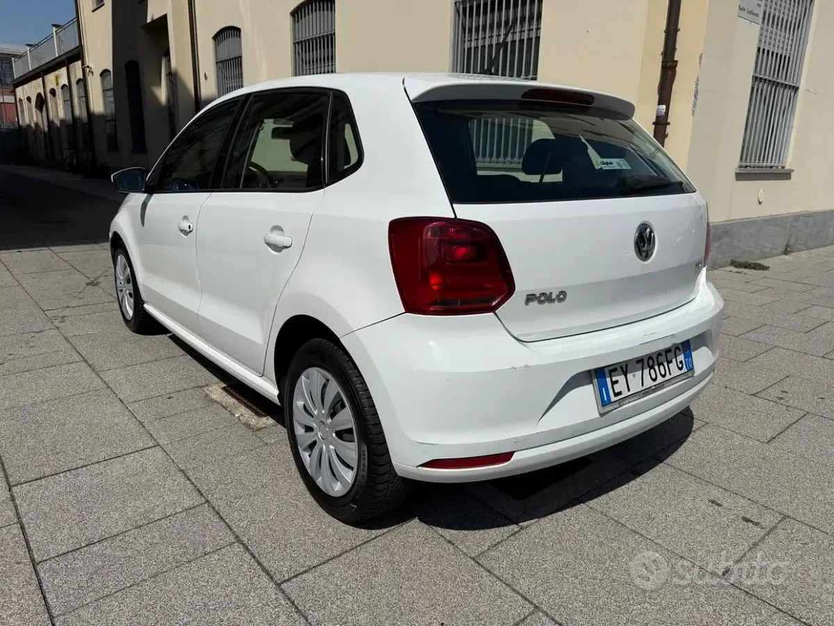 Usata VW Polo 75 CV (55 kW) 2015 Bianco Berlina