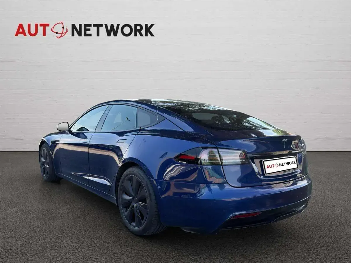 Usata Tesla Model S Long Range AWD 217 kW (296 CV) 2023 Blu Utilitaria