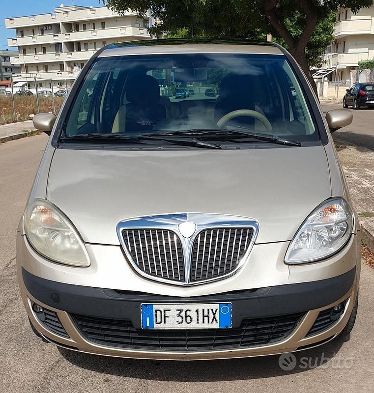 Usata Lancia Musa 90 CV (66 kW) 2007 Monovolume