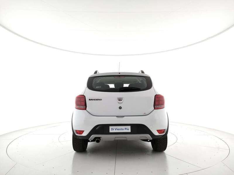 Usata Dacia Sandero Acces 90 CV (66 kW) 2019 Bianco Utilitaria