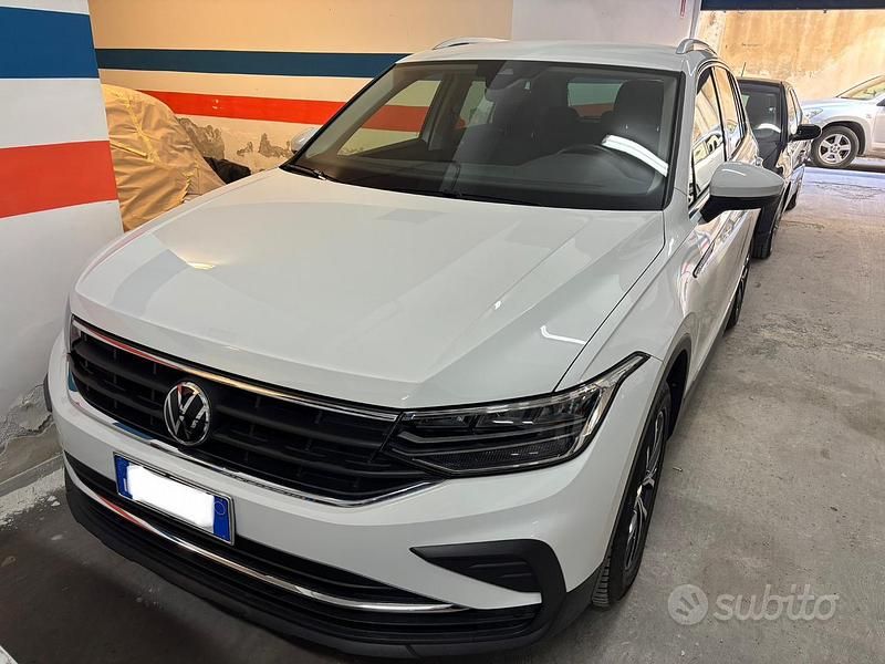 Usata VW Tiguan Life 150 CV (110 kW) 2021 Bianco SUV