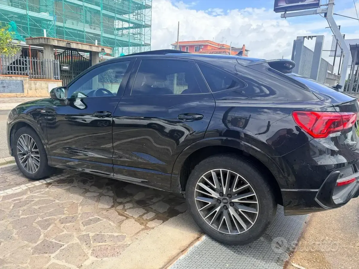 Usata Audi Q3 150 CV (110 kW) 2023 Nero SUV