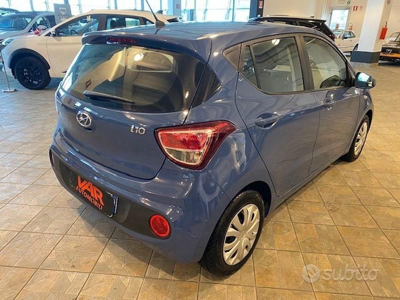 Usata Hyundai i10 67 CV (49 kW) 2018 Blu Utilitaria
