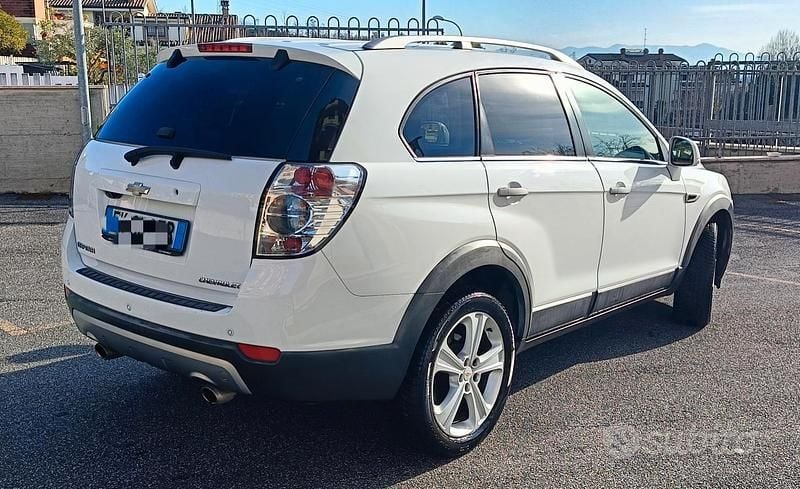 Usata Chevrolet Captiva LTZ 184 CV (135 kW) 2011 Bianco SUV