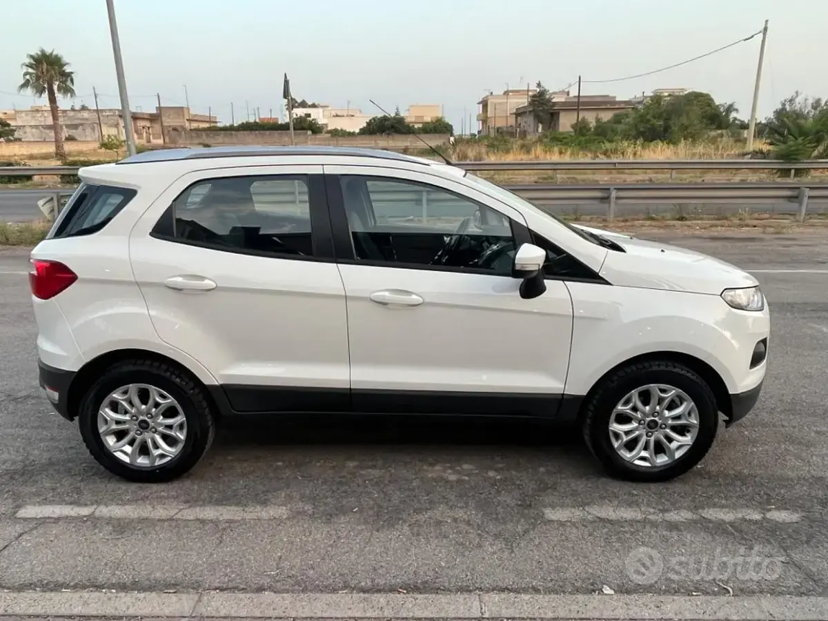 Usata Ford Ecosport Titanium 125 CV (91 kW) 2017 Bianco SUV