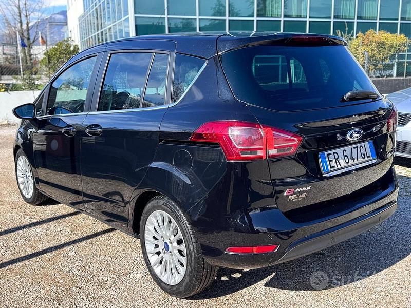 Usata Ford B-MAX Titanium 75 CV (55 kW) 2013 Nero Monovolume