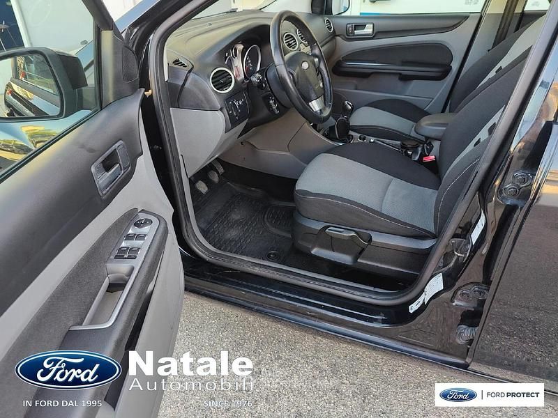 Usata Ford Focus 109 CV (80 kW) 2011 Nero Berlina