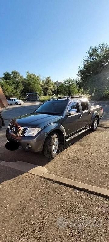 Usata Nissan Navara 231 CV (169 kW) 2014 Grigio Pick-up