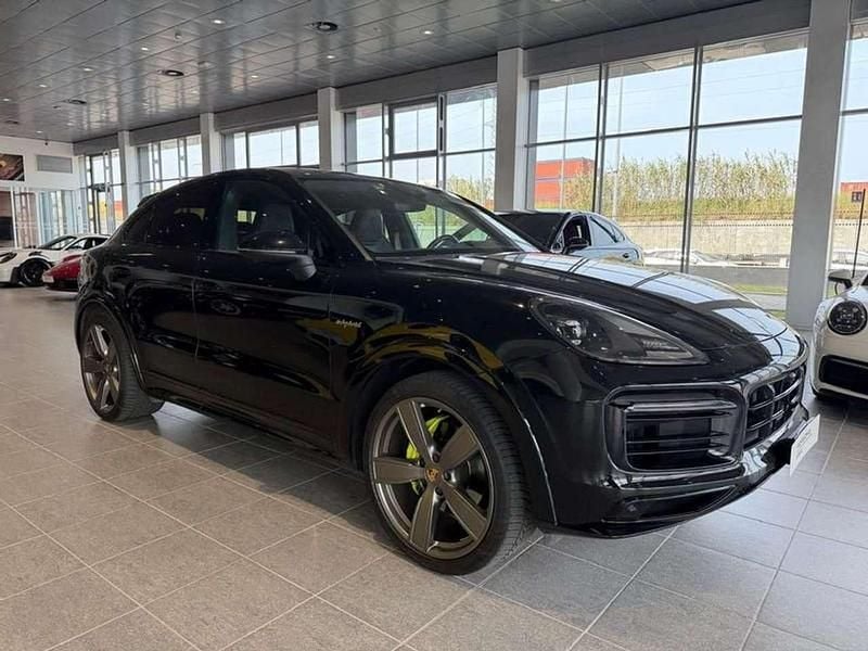Usata Porsche Cayenne Platinum Edition 462 CV (339 kW) 2023 Nero SUV
