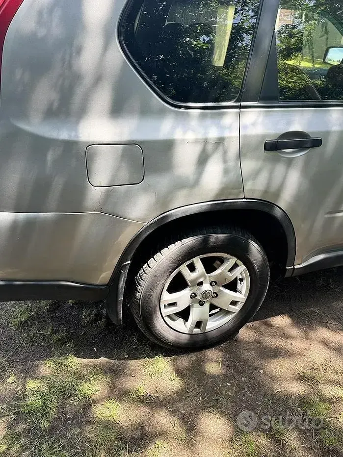 Usata Nissan X-Trail XE 150 CV (110 kW) 2009 Grigio SUV