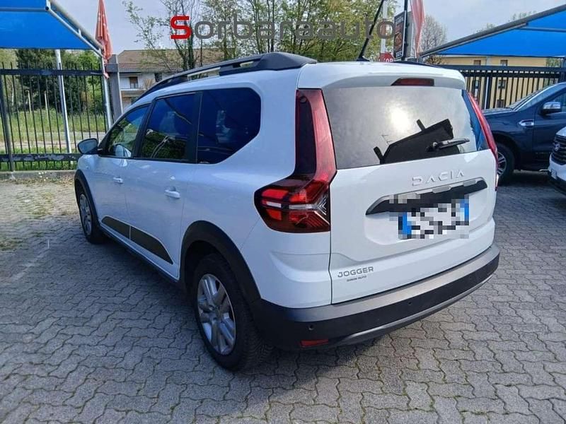 Usata Dacia Jogger Extreme 101 CV (74 kW) 2023 Bianco Monovolume