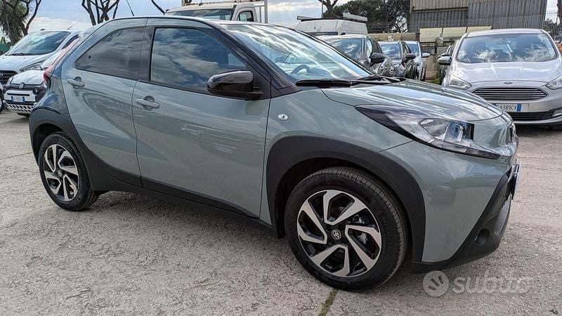 Usata Toyota Aygo X Active 72 CV (52 kW) 2025 Verde SUV