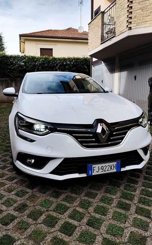 Usata Renault Mégane IV Bose Edition 132 CV (97 kW) 2017 Berlina