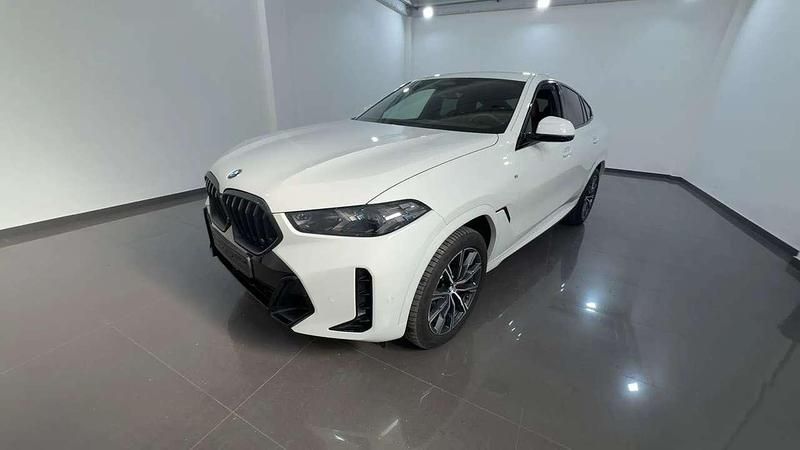 Alpine white Usata 2024 BMW X6 M Sport SUV | 74.990 € - Immagine 1/4