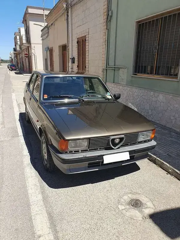 Usata Alfa Romeo Giulietta 109 CV (80 kW) 1986 Berlina