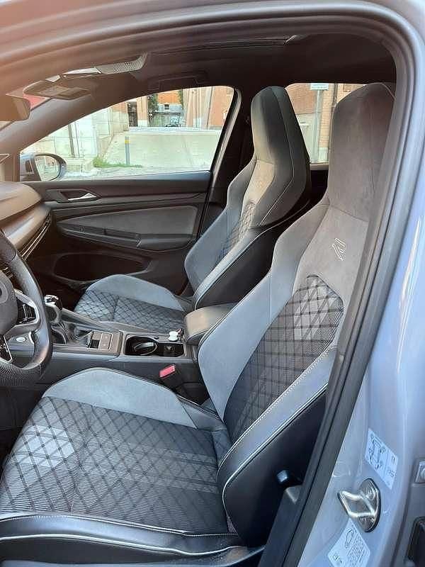 Usata VW Golf VIII R-line 131 CV (96 kW) 2022 Berlina