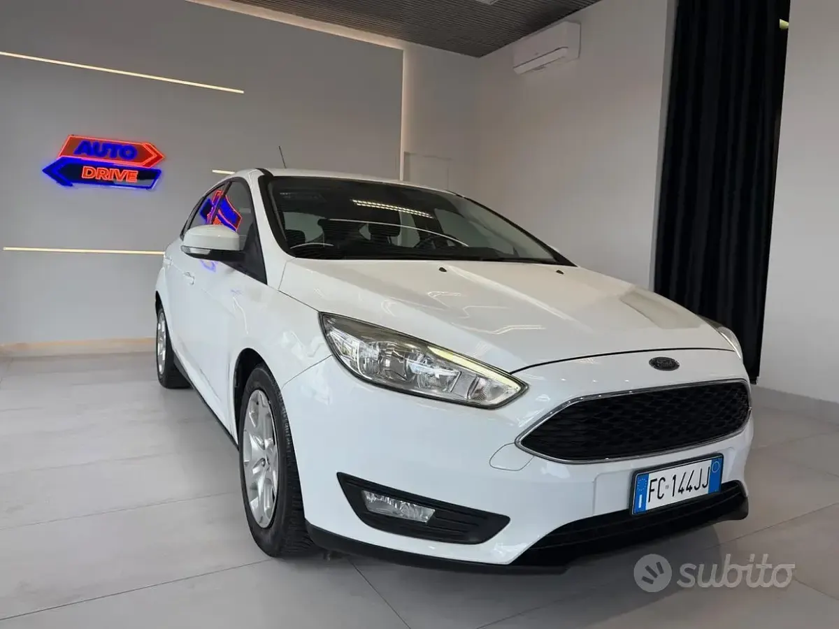 Usata Ford Focus 100 CV (73 kW) 2016 Bianco Berlina