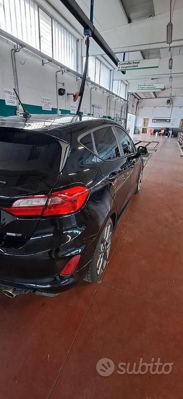 Usata Ford Fiesta ST-Line 125 CV (91 kW) 2022 Nero Utilitaria