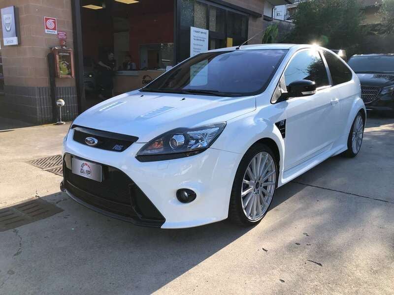 Usata Ford Focus RS 305 CV (224 kW) 2010 Bianco Berlina