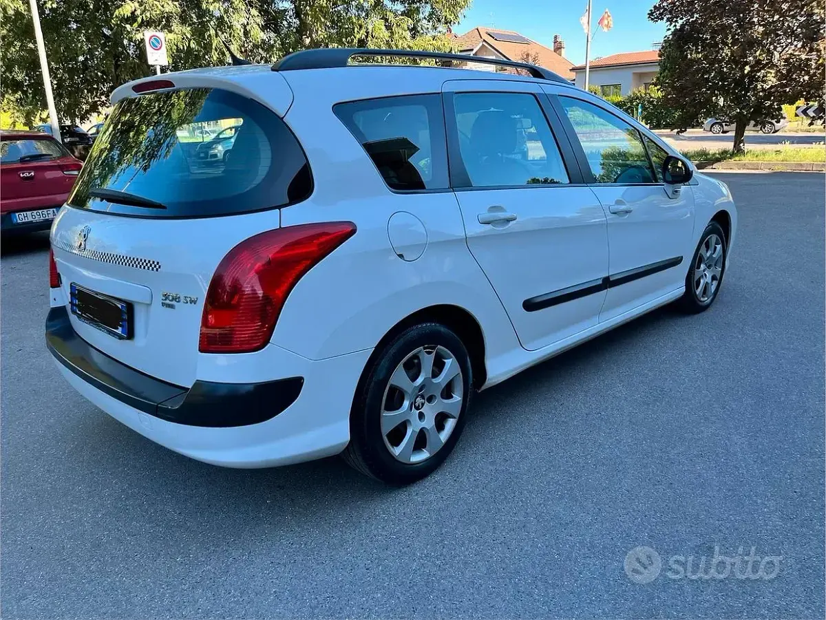 Usata Peugeot 308 112 CV (82 kW) 2011 Bianco Station wagon