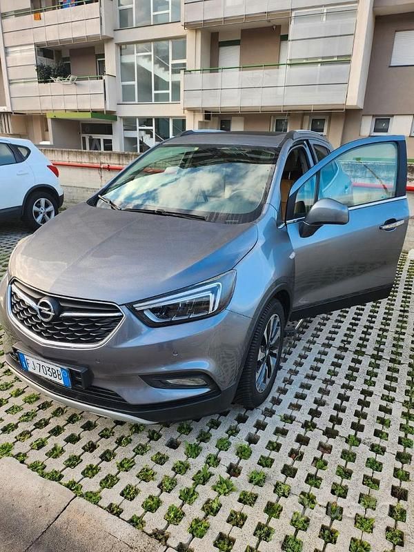 Usata Opel Mokka 140 CV (102 kW) 2017 Grigio SUV
