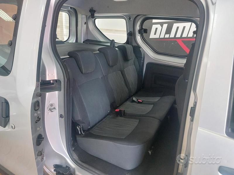 Usata Dacia Dokker Ambiance 85 CV (62 kW) 2014 Grigio Monovolume