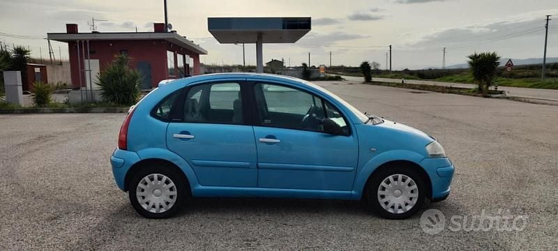 Usata Citroën C3 Exclusive 70 CV (51 kW) 2005 Blu Berlina