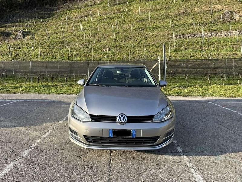 Usata VW Golf VII Highline 110 CV (80 kW) 2015 Grigio Berlina