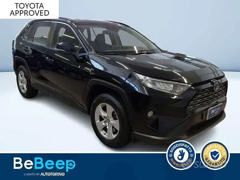 Usata Toyota RAV4 Hybrid Active 218 CV (160 kW) 2021 Nero metallizzato SUV
