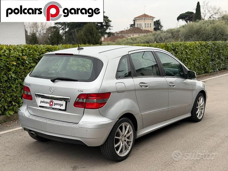 Usata Mercedes B200 Executive 140 CV (102 kW) 2009 Grigio Monovolume