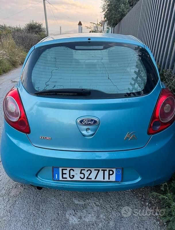 Usata Ford Ka 75 CV (55 kW) 2011 Blu Utilitaria