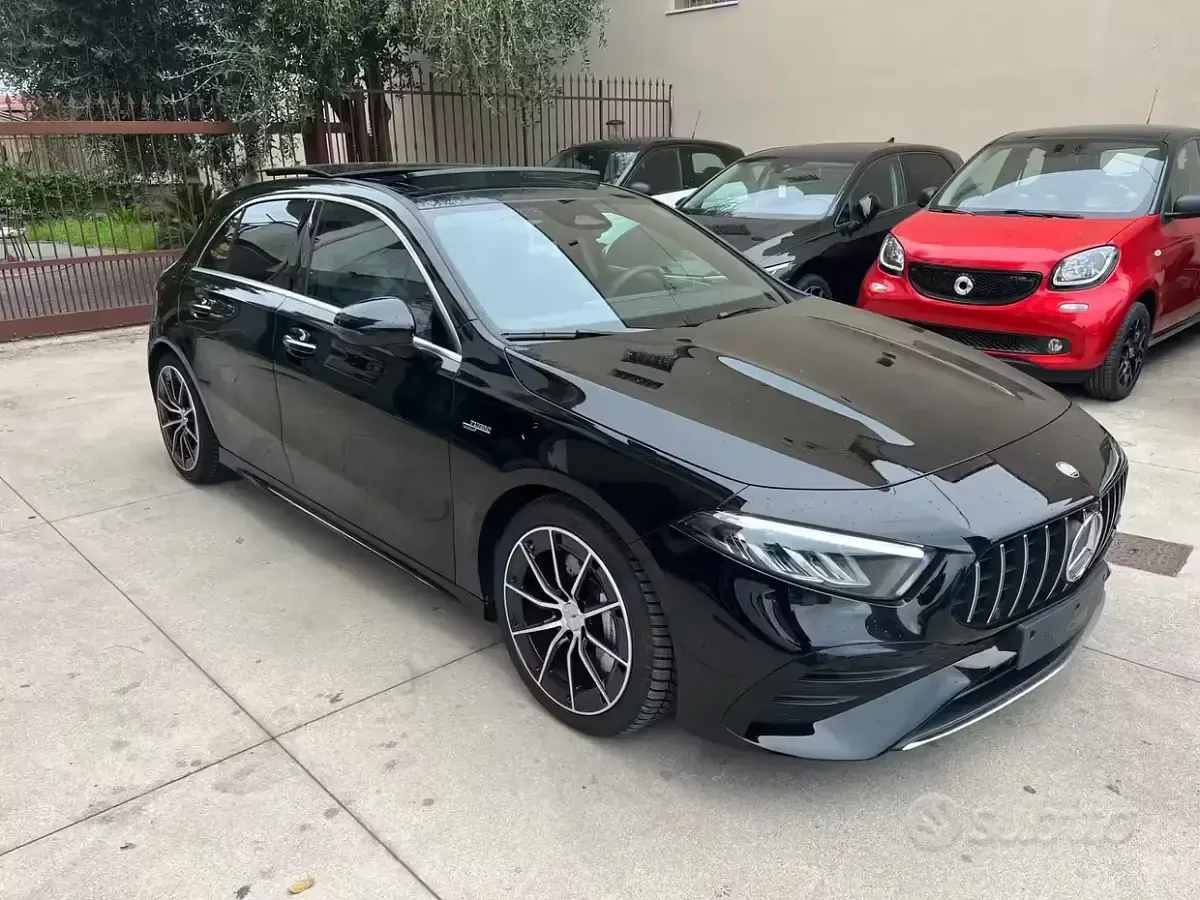 Usata Mercedes A45 AMG AMG 421 CV (309 kW) 2024 Nero Utilitaria