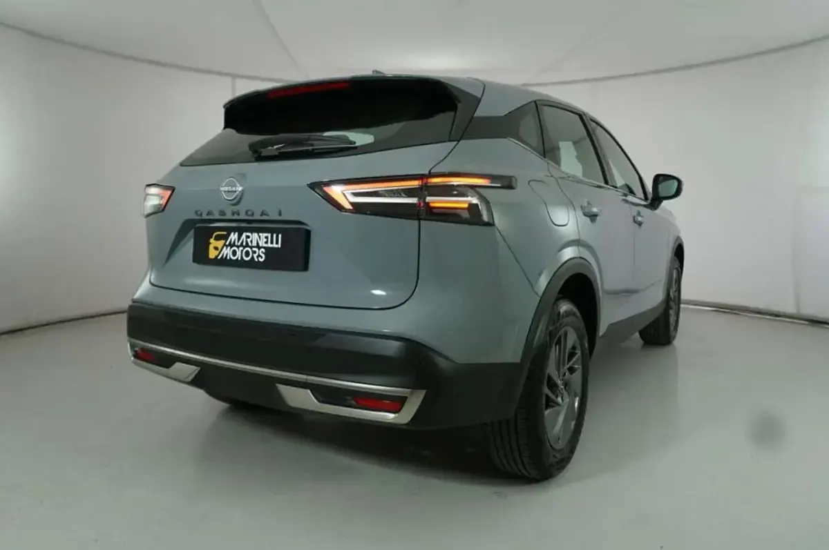 Usata Nissan Qashqai Acenta 140 CV (102 kW) 2025 Argento SUV