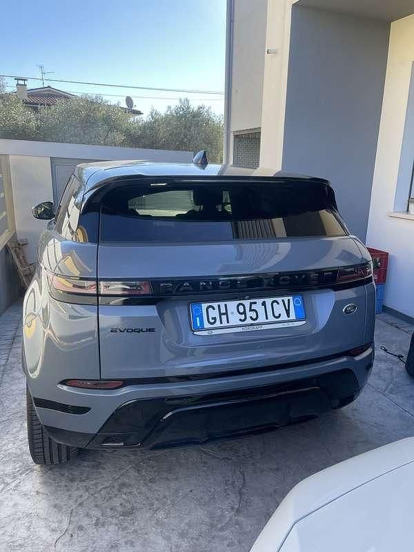 Usata Land Rover Range Rover evoque R-Dynamic 163 CV (119 kW) 2021 Blu/azzurro SUV