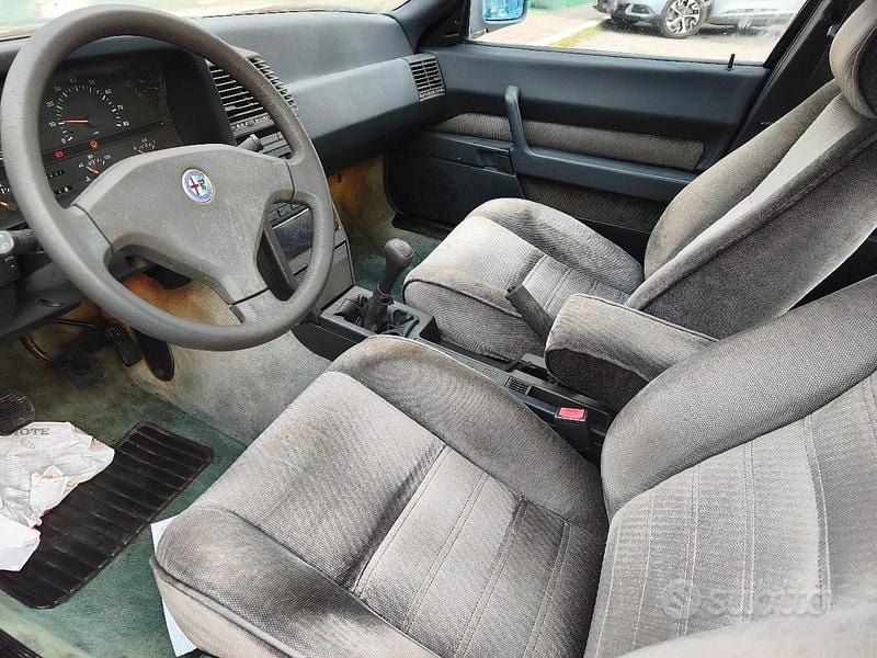 Usata Alfa Romeo 164 1990 Nero Berlina