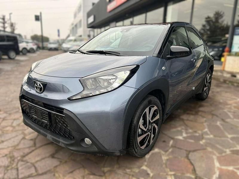 Nuova Toyota Aygo X Trend 72 CV (52 kW) 2025 Persian salt SUV