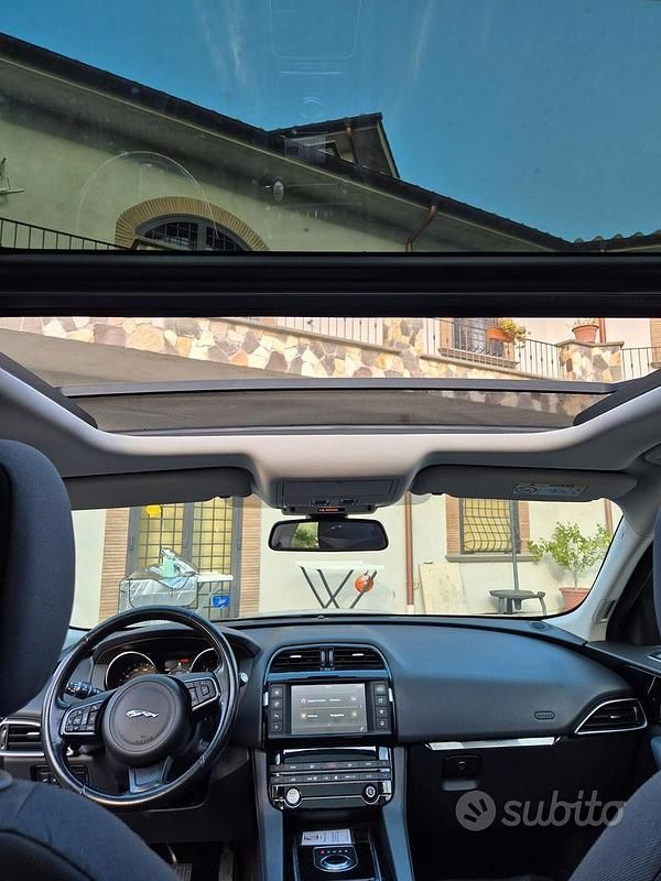 Usata Jaguar F-Pace Prestige 180 CV (132 kW) 2017 SUV